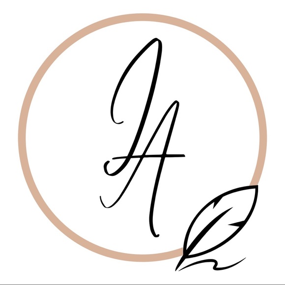 Meet your Posher, Ingrid - Picture 1 of 1